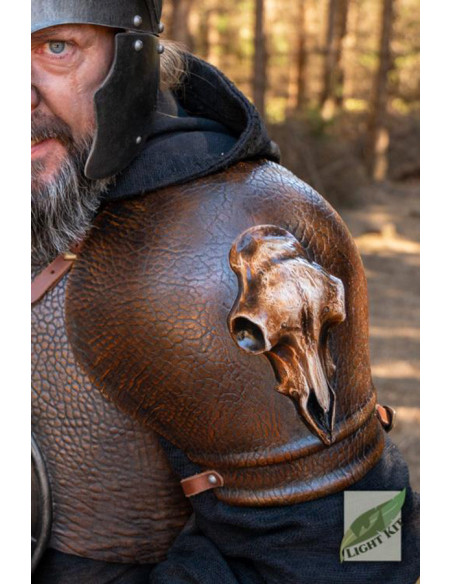 Polyurethane shoulder pads of the...