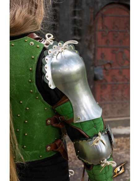 Medieval nobleman's shoulder pads,...