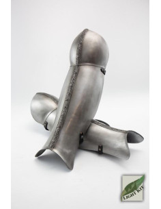 Nordic Greaves in polyurethane, Epic Armory 2