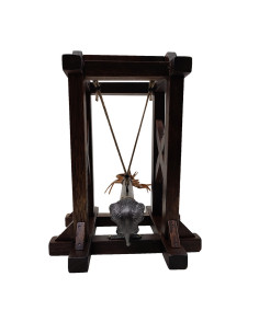 Fixed ram (45 x 30 x 23 cms.) 2