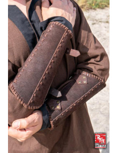 Veteran's medieval bracers, in brown leather 2