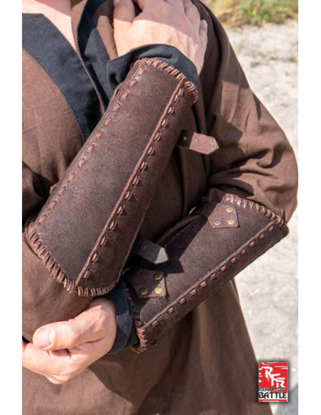 Veteran's medieval bracers, in brown...
