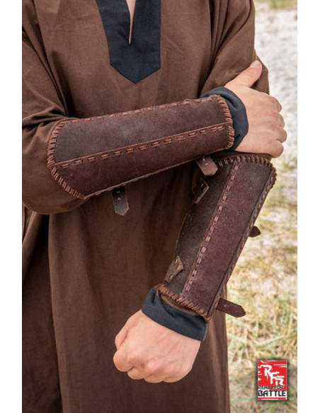 Veteran's medieval bracers, in brown...