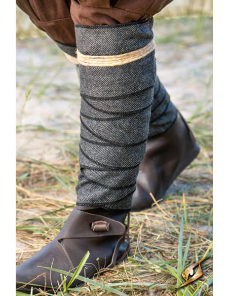 Wool spiral leg warmers with Fishbone...