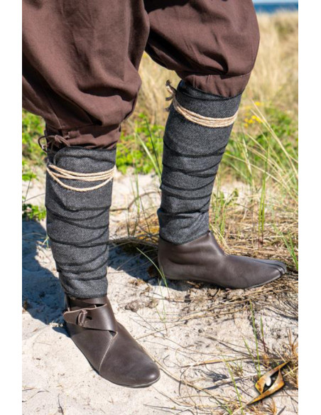 Wool spiral leg warmers with Fishbone...