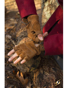 Brown suede Celtic gloves, buckle closure 2