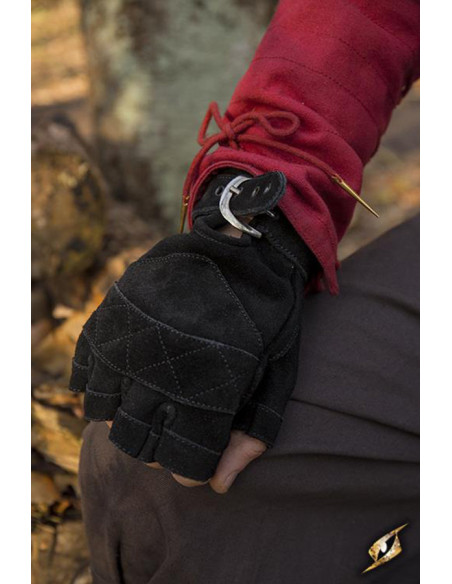 Celtic gloves in black suede, buckle...
