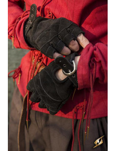 Celtic gloves in black suede, buckle closure 2