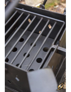 Craticule, grill or Roman brazier, 30x30 cm. 2