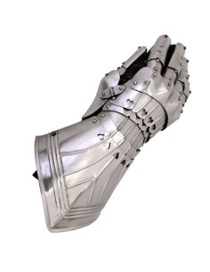 Pair of articulated Gothic Gauntlets in steel: 1.3 mm.