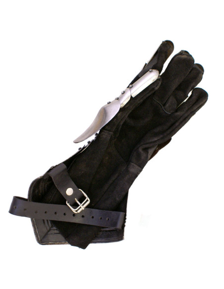 Pair of articulated Gothic Gauntlets...