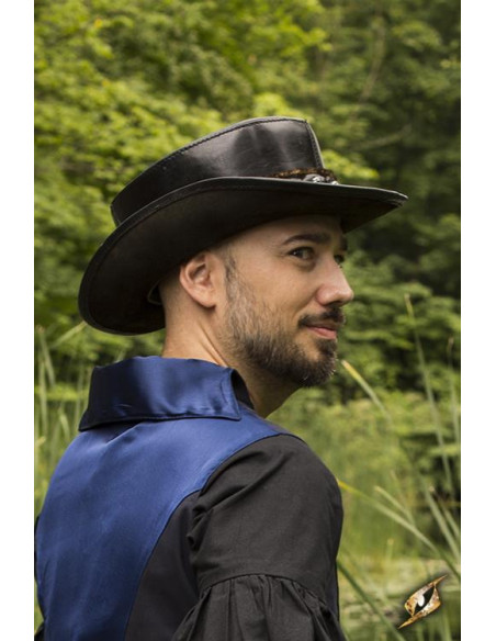 Small top hat in black