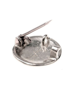 Small Celtic brooch with Triskele, 2.5 cm. 2