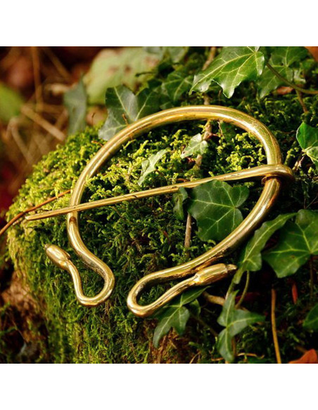 Roman Omega fibula, 2nd century AD