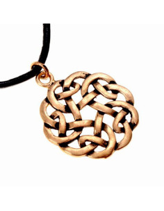 Celtic pendant round intertwined knot