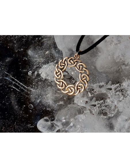Celtic Garland Intertwined Pendant