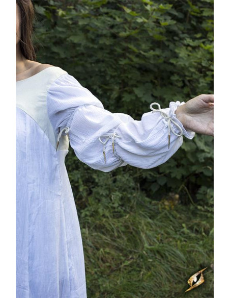 Lucrecia medieval dress in off-white