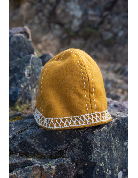 Yngvy yellow viking wool hat model