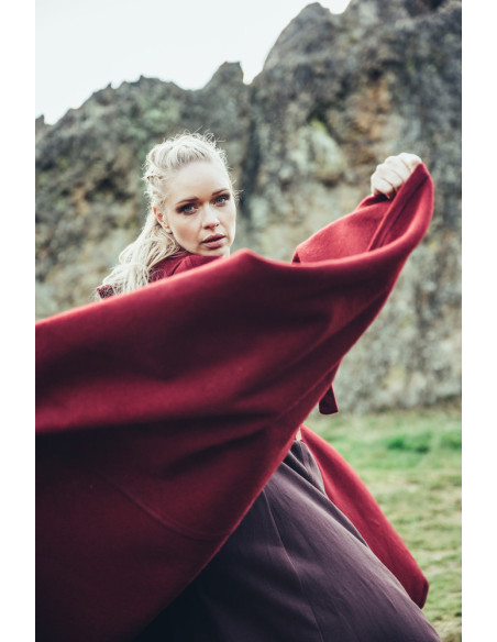 Red Elinor Classic Medieval Cloak...