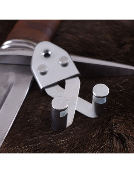 Adjustable bracket to hang sword on...