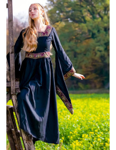 Medieval nobility dress, black