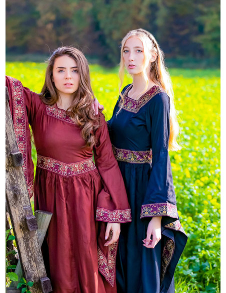 Medieval nobility dress, black