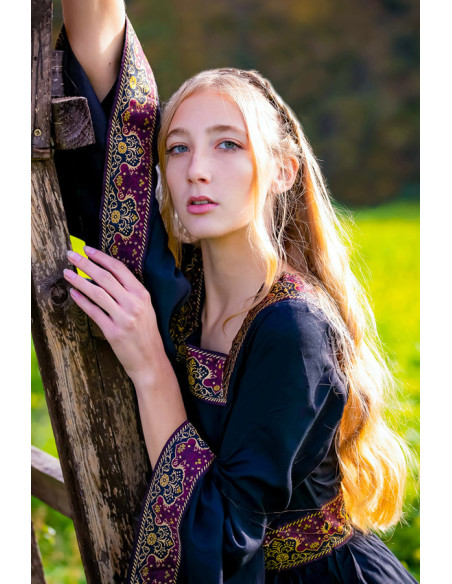 Medieval nobility dress, black