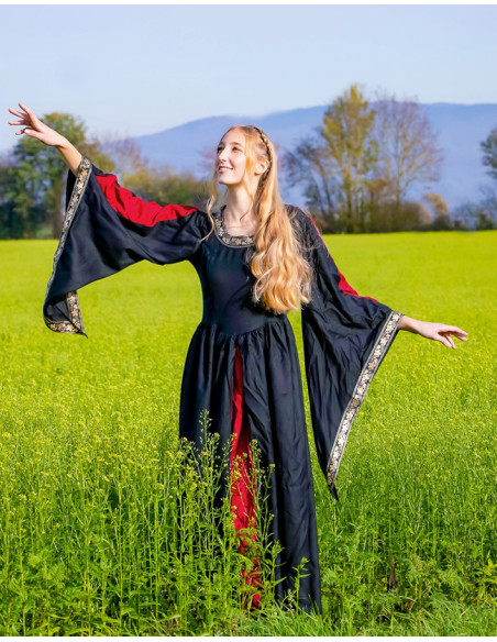 Nobility dress, red-black