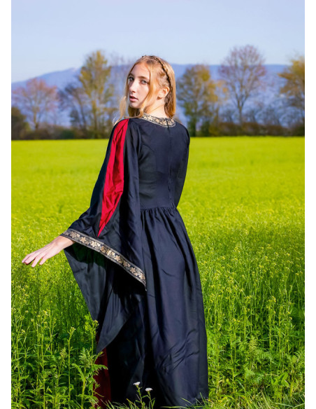 Nobility dress, red-black