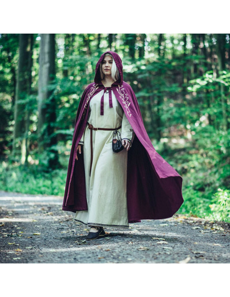 Medieval cape with embroidery Lyra...