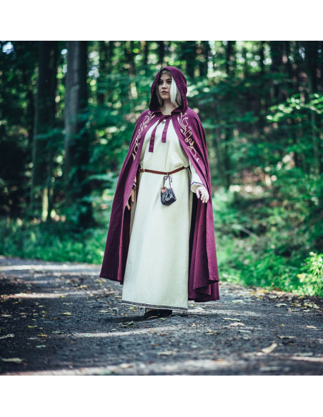 Medieval cape with embroidery Lyra...