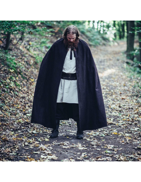 Raik model long medieval cape, brown...