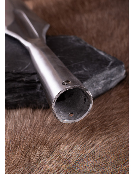 Long medieval spearhead with fluted,... Long medieval spearhead with fluted,...