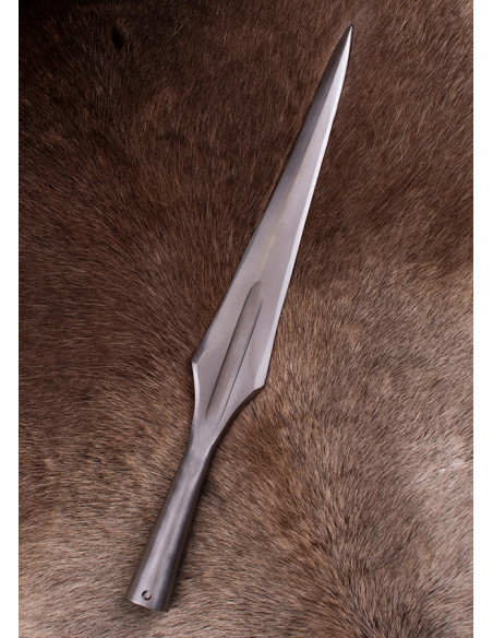 Long medieval spearhead with fluted,... Long medieval spearhead with fluted,...