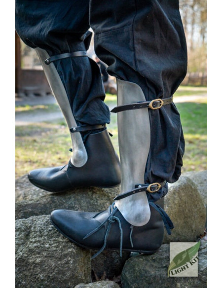 Polished Steel Mercenary Greaves