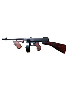 Thompson submachine gun used by gangsters, USA 1928