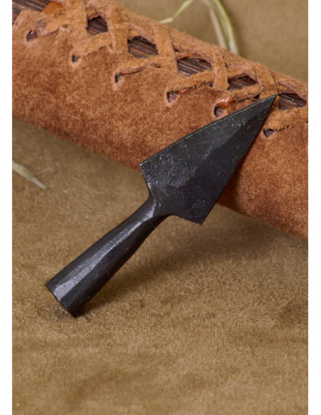 Historical arrowhead in carbon steel