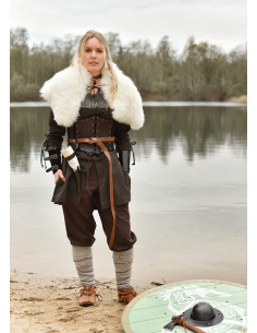 Viking shoulder pad in lambskin, white finish 2