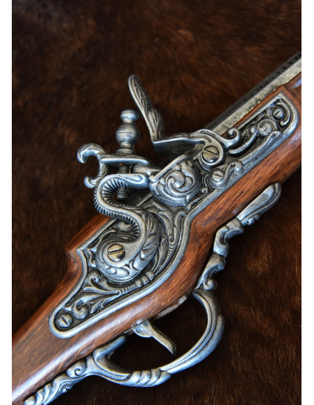 English straight flintlock pistol,... English straight flintlock pistol,...