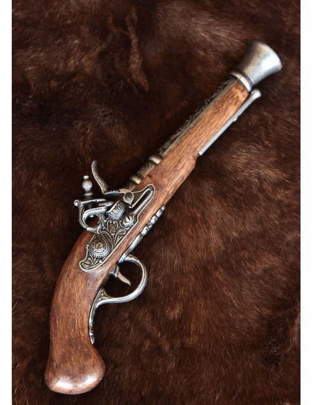 Pirate Flintlock pistol, blunderbuss...
