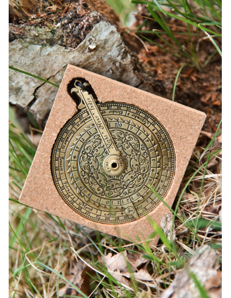 Pendant with Clock of the stars and...