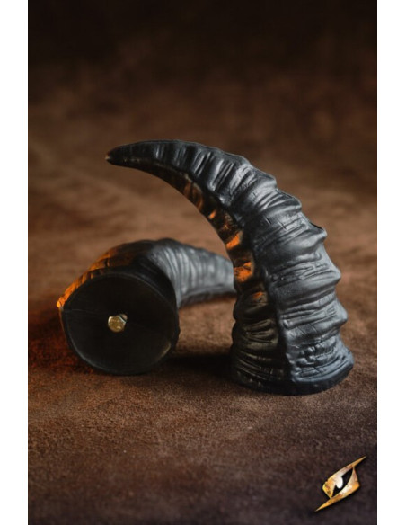 Set of 6 mountable demon horns,...