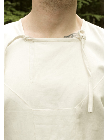 Long-sleeved viking tunic model...