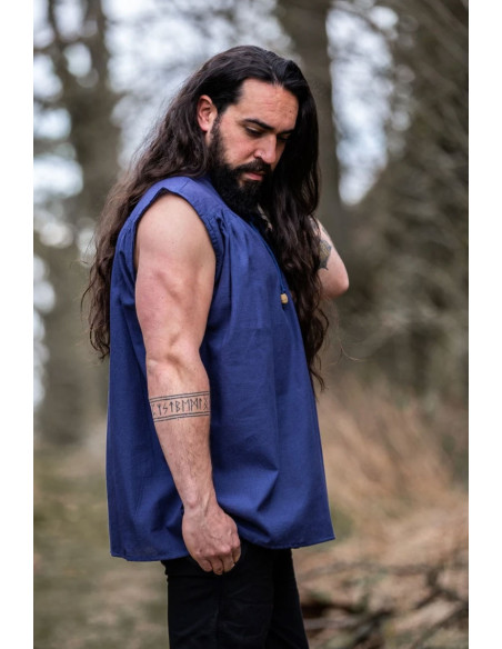 Sleeveless blue medieval shirt, Louis...