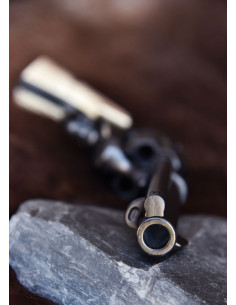 Colt US Cavalry 1873 short barrel revolver 2