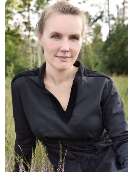 Courtesan Meira medieval dress with... Courtesan Meira medieval dress with...