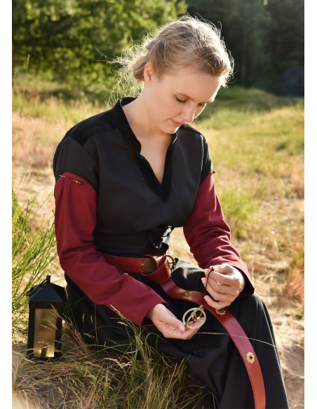 Courtesan Meira medieval dress with... Courtesan Meira medieval dress with...