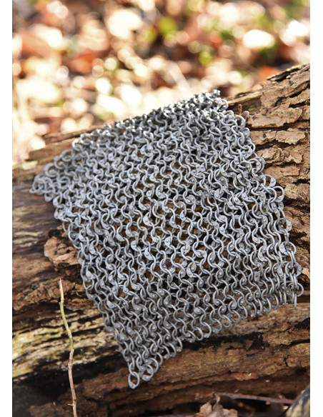 20 x 20 cm aluminum chain mail, edged...