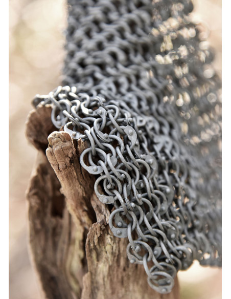 20 x 20 cm aluminum chain mail, edged...