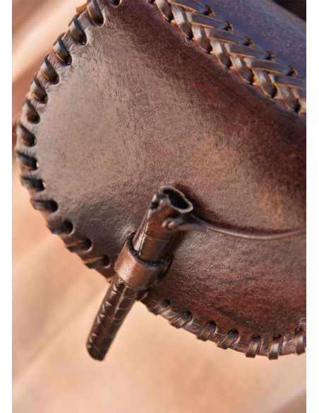 Small medieval leather bag, for the belt
